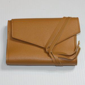 Glass Ladder & Co. Katherine Tech Organizer Roll in Honey Brand New MSRP $35